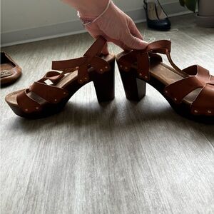 Brown heeled sandals
